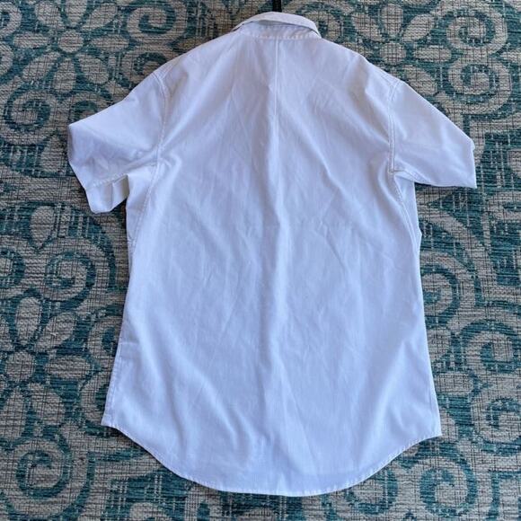 Lululemon Men's White Short Sleeve Button-Down Shirt - Picture 3 of 6